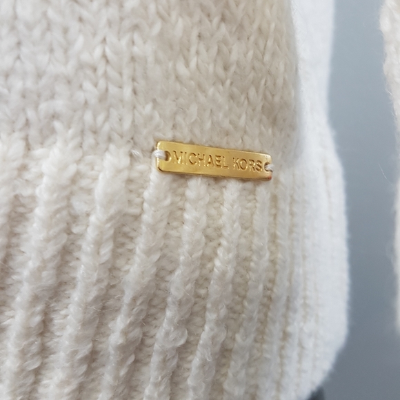 Micheal Kors Classic Long Sleeves Knit Sweater Size L & XL (K) - Picture 3 of 9
